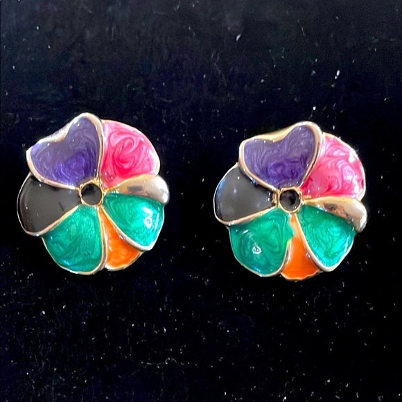 Vintage Jewelry - Vintage Enamel Flower Pierced Earrings 1980s